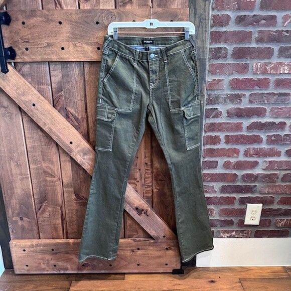 True Religion Cargo Bootcut Jeans Women’s Size 28 Military Green NWT - Picture 4 of 11